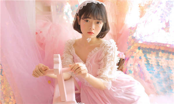 宿迁供卵试管代怀生子多少钱？这一直是很多不孕不育家庭关注的话题。在中国，不孕不育的发生率越来越高，根据《中国不孕不育现状调研报告》显示，育龄夫妇的不孕不育率从20年前的3%增长至现在的12.5%-18.2%，患者人数高达6000万以上。在这样的背景下，许多家庭通过供卵试管来实现自己的生育梦想。那么，供卵试管代怀生子的费用到底是多少呢？